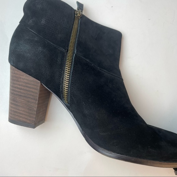 Cole Haan Black Suede Ankle Heeled Booties Size 9 - Picture 7 of 7